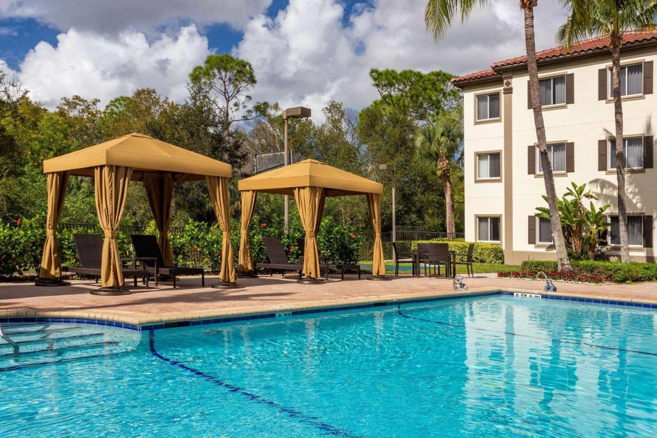 Hawthorn Extended Stay By Wyndham Naples Vineyards Exterior photo
